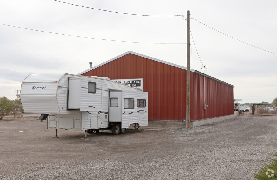 858 Eastland Dr S, Twin Falls, ID à louer - Photo de l’immeuble – Image 2 sur 5