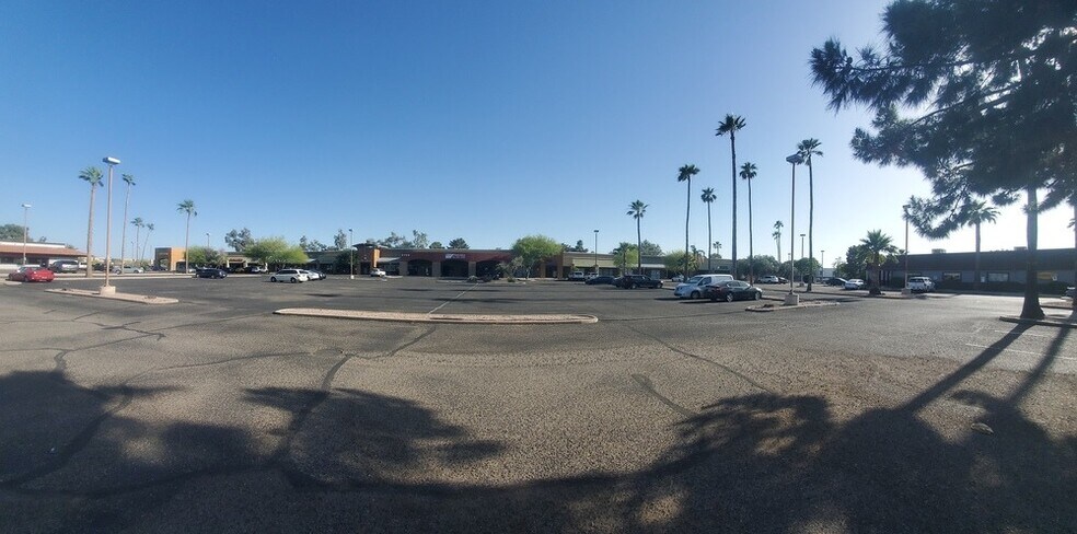 5111-5159 W Thunderbird Rd, Glendale, AZ à louer - Photo de l’immeuble – Image 3 sur 8