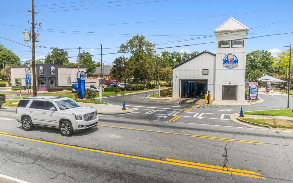 583 E 3rd St, Jackson, GA à vendre - Photo principale – Image 1 sur 7