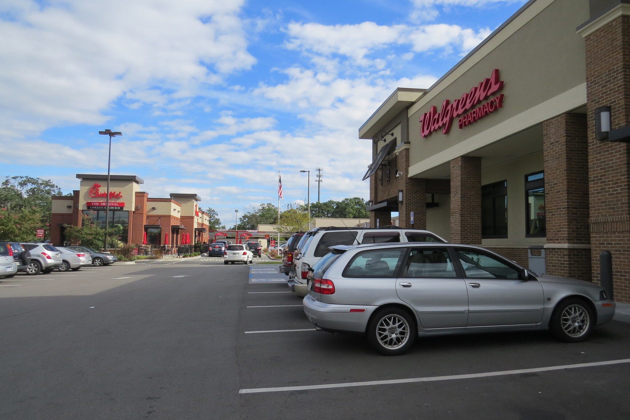 2109-2135 E Victory Dr, Savannah, GA à louer Photo de l’immeuble– Image 1 sur 6