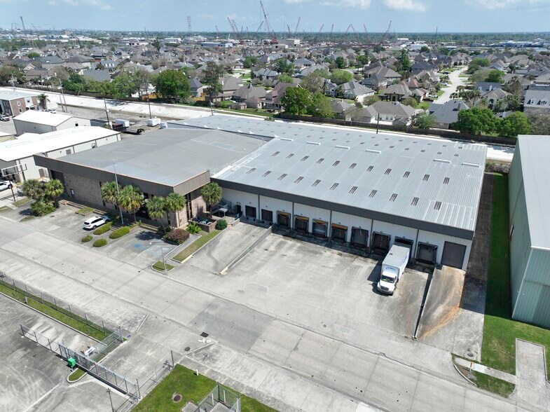 1925 Industrial Blvd, Harvey, LA à vendre - Photo de l’immeuble – Image 3 sur 22