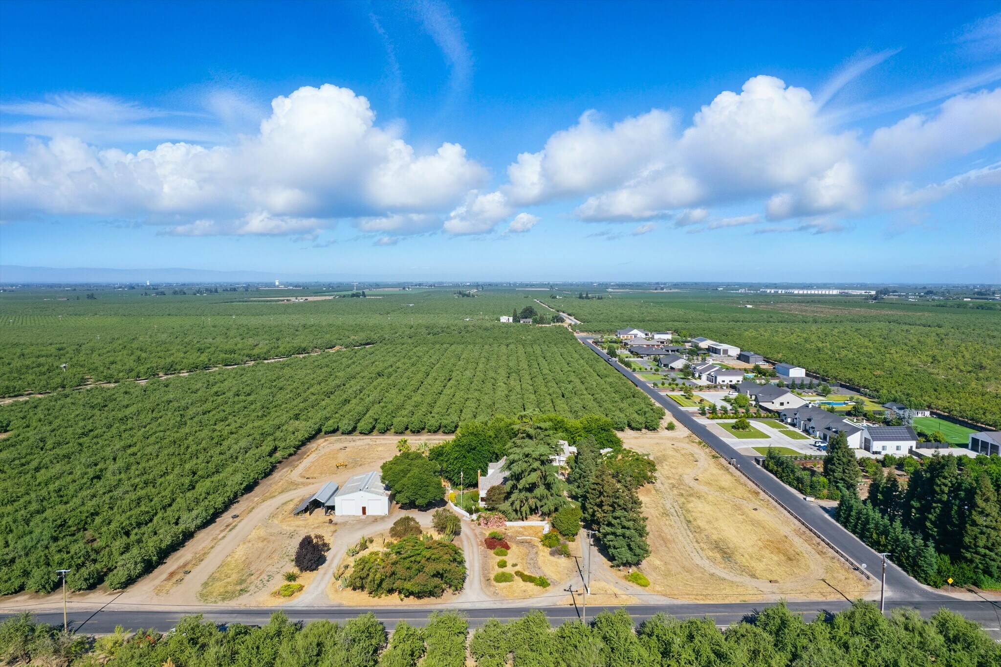 19535 S Carrolton Ave, Ripon, CA à vendre Photo principale– Image 1 sur 48