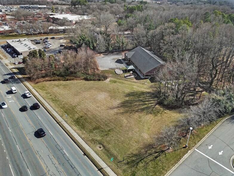 NC 49 Hwy S, Harrisburg, NC à vendre - Photo de l’immeuble – Image 2 sur 10