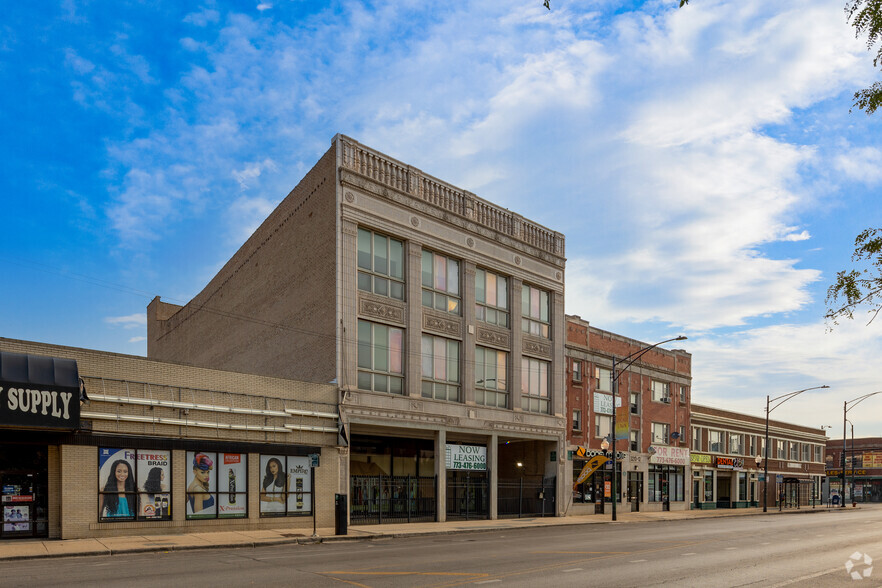 3214 W 63rd St, Chicago, IL à louer - Photo de l’immeuble – Image 3 sur 7
