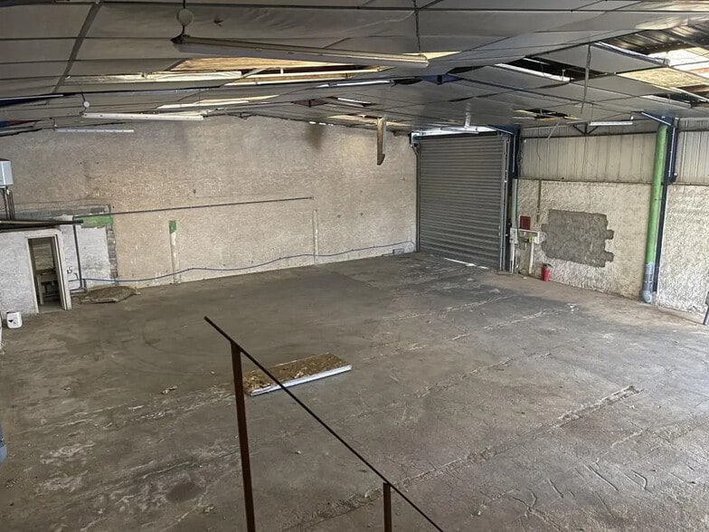 Local d’activités dans Saint-Jean-de-Védas à louer - Photo intérieure – Image 2 sur 5