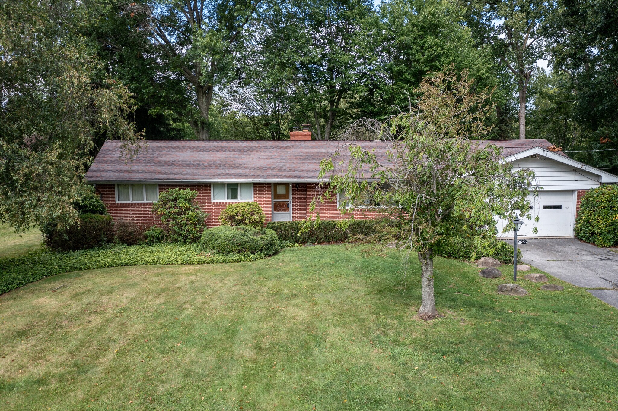 519 N Hermitage Rd, Hermitage, PA à vendre Photo principale– Image 1 sur 56