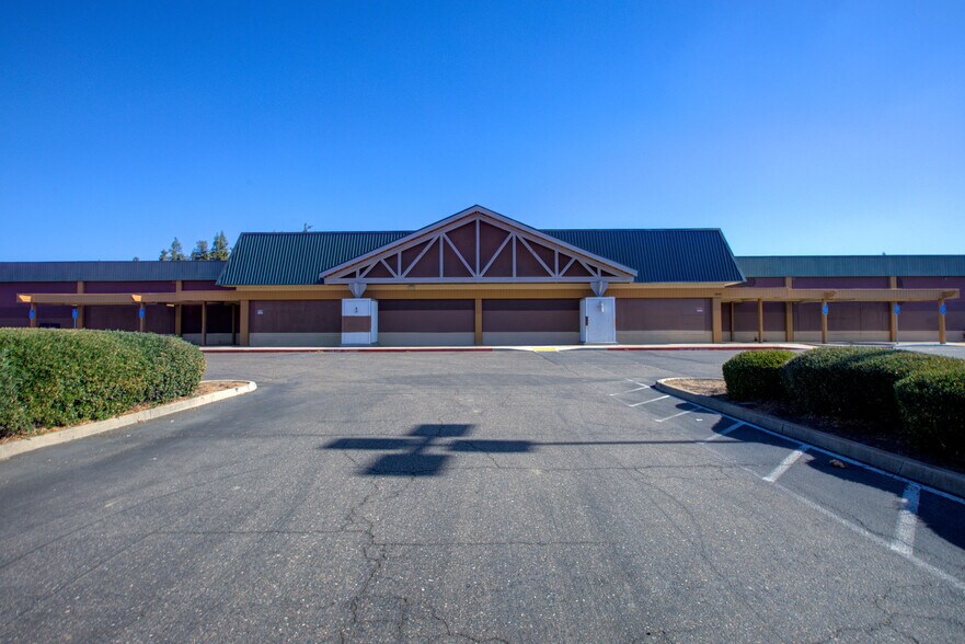 2800 Sisk Rd, Modesto, CA à vendre - Photo de l’immeuble – Image 2 sur 13