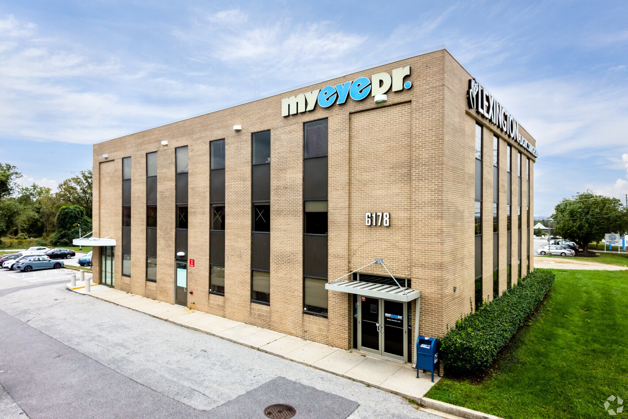 6178 Oxon Hill Rd, Oxon Hill, MD à vendre Photo principale– Image 1 sur 9