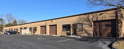 16201-16233 Westwoods Business Park, Ellisville, MO à louer Photo de l’immeuble– Image 2 sur 4