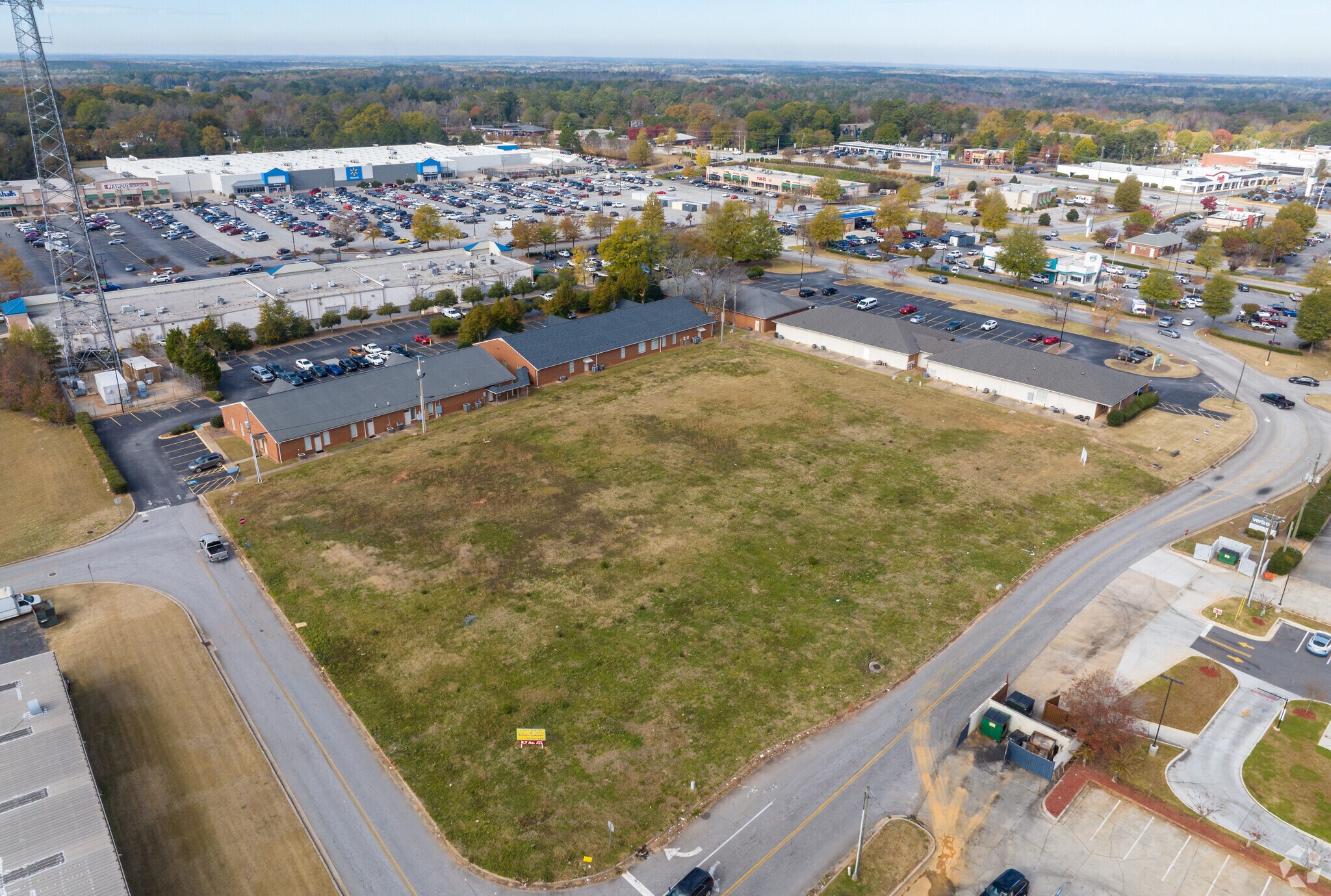 1435 N Expressway, Griffin, GA à vendre Photo principale– Image 1 sur 4