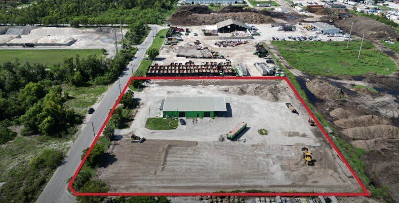 7050 Pennsylvania St, Fort Myers, FL à louer - Aérien – Image 1 sur 7
