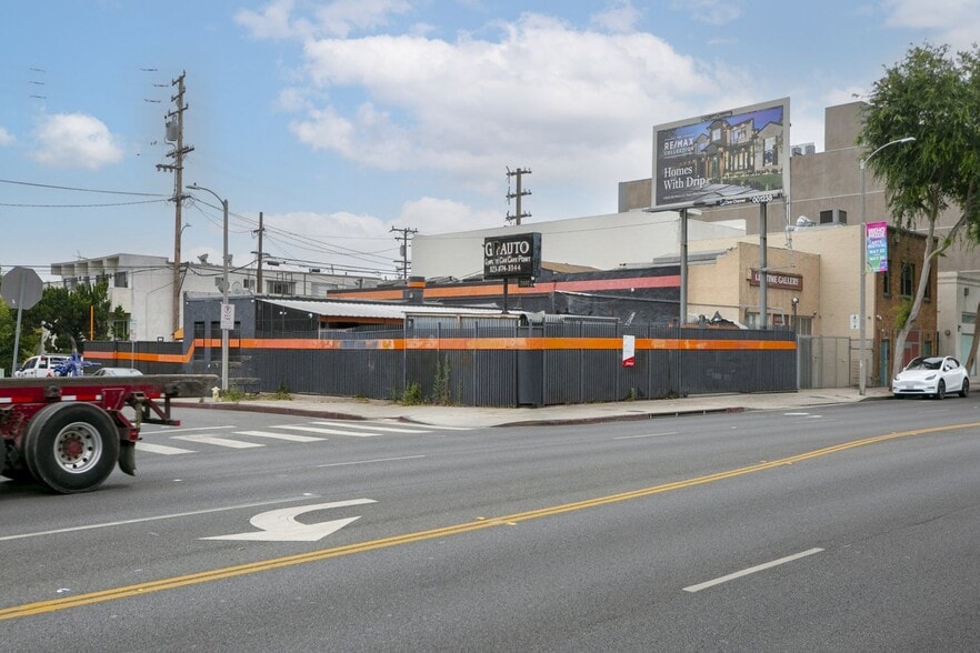 7504 Santa Monica Blvd, West Hollywood, CA à vendre - Photo de l’immeuble – Image 3 sur 29