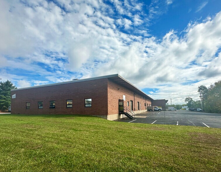 510-550 Seco Rd, Monroeville, PA à louer - Photo de l’immeuble – Image 2 sur 5