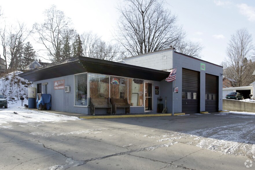 738 E Grand River Ave, Portland, MI à vendre - Photo de l’immeuble – Image 2 sur 2