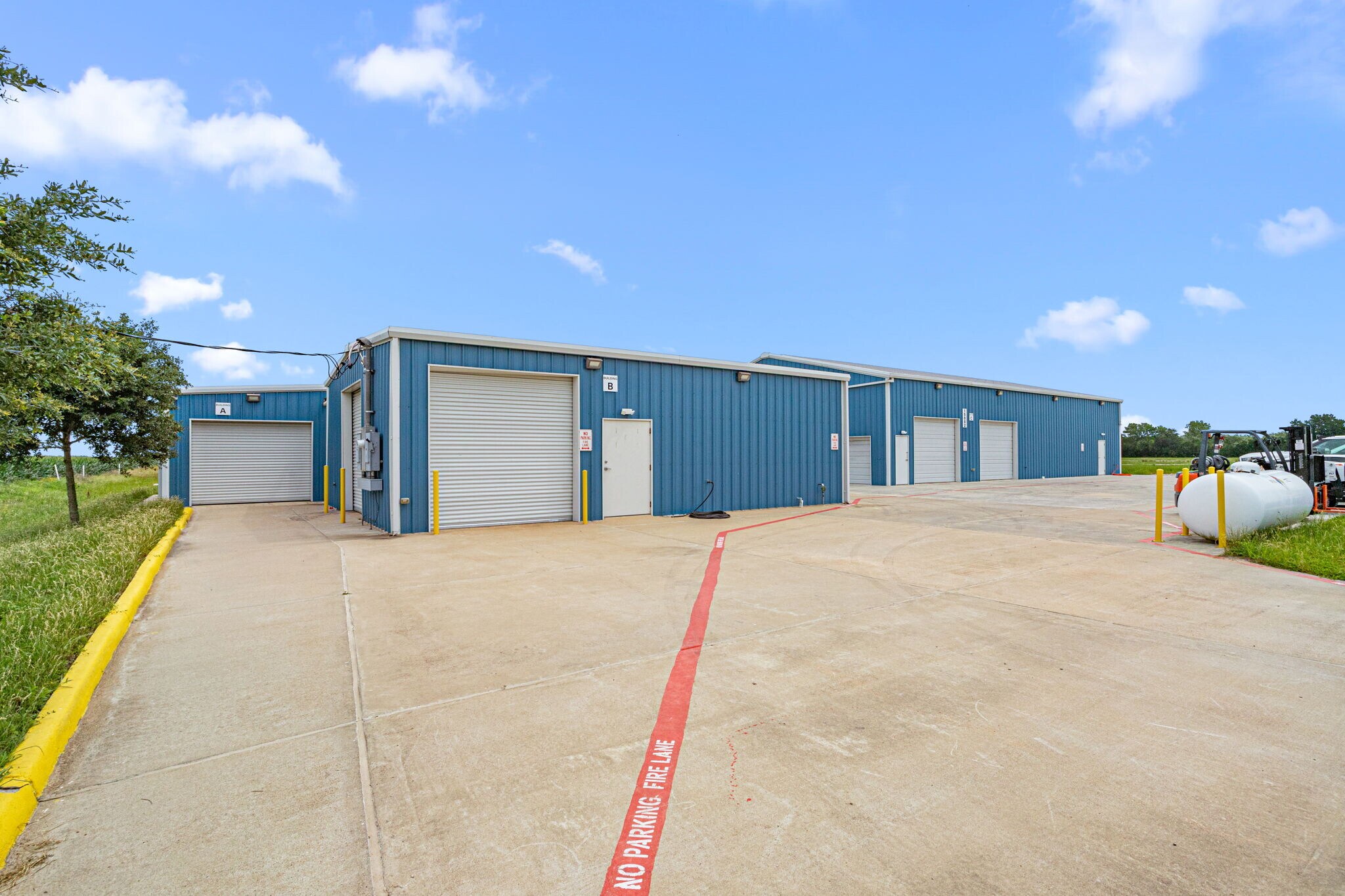 15002 Bj Dusek Rd, Wallis, TX à vendre Photo principale– Image 1 sur 61