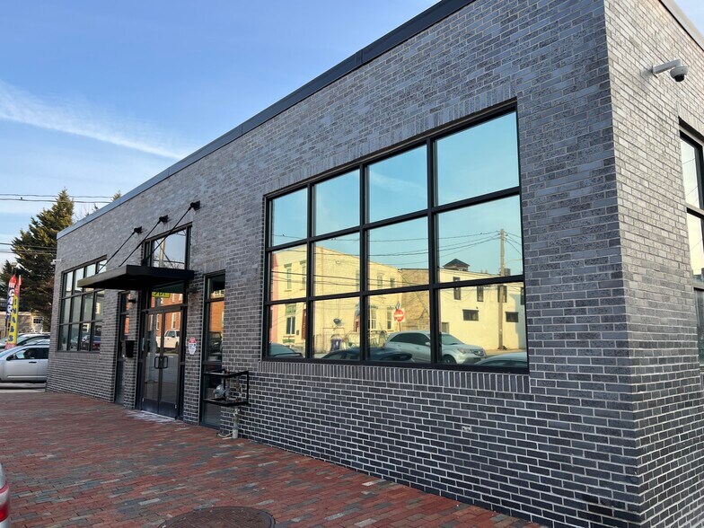 307 S Eaton St, Baltimore, MD à louer - Photo de l’immeuble – Image 3 sur 14