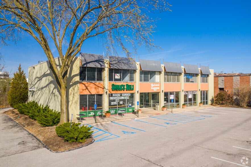 615-639 N New Ballas Rd, Creve Coeur, MO à louer - Photo de l’immeuble – Image 1 sur 4