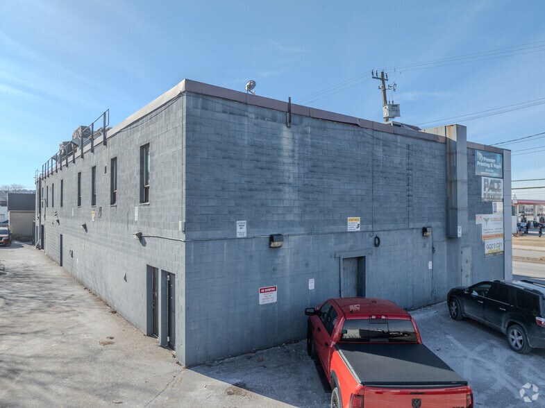 350 Kenilworth Ave N, Hamilton, ON à louer - Photo de l’immeuble – Image 2 sur 3