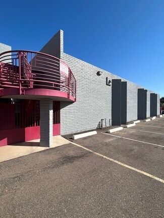 Plus de détails pour 2645 N 24th St, Phoenix, AZ - Spécialisé à vendre
