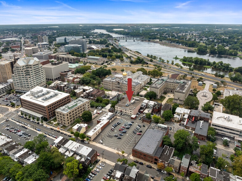 150 W State St, Trenton, NJ à vendre - Photo de l’immeuble – Image 3 sur 8