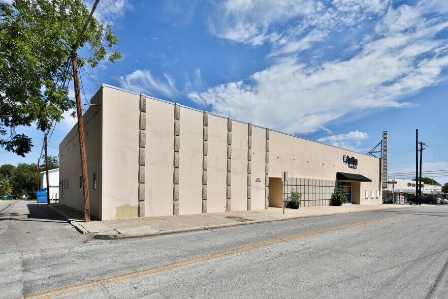 2602-2608 N Main Ave, San Antonio, TX à vendre - Photo de l’immeuble – Image 2 sur 7