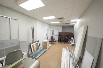300 Mill St, Kitchener, ON à louer Photo intérieure– Image 2 sur 9