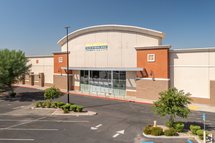 1407 Imperial Ave W, Calexico, CA à louer - Photo de l’immeuble – Image 1 sur 12