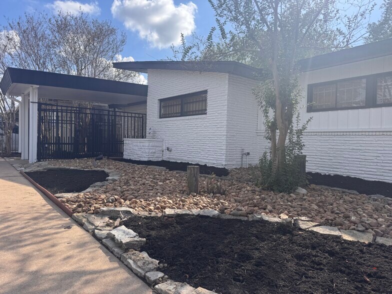 1212 Crosstimbers St, Houston, TX à vendre - Photo de l’immeuble – Image 2 sur 16