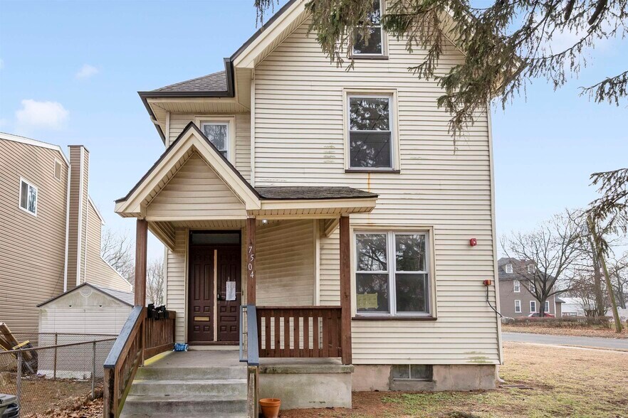 7504 Zimmerman Ave, Pennsauken, NJ à vendre - Photo principale – Image 1 sur 47