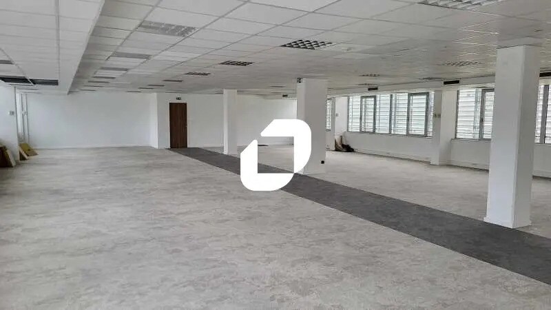 Bureau dans Mérignac à louer - Photo de l’immeuble – Image 3 sur 13