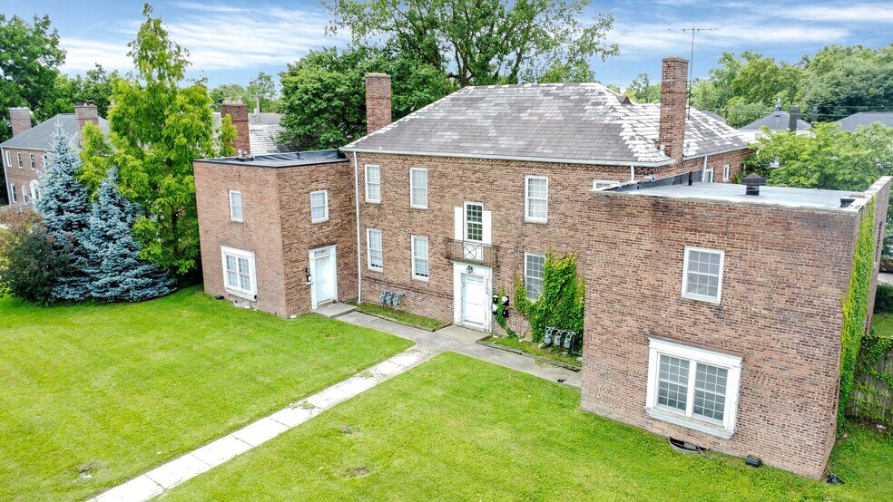 3357-3361 E Broad St, Columbus, OH à vendre - Photo de l’immeuble – Image 1 sur 15