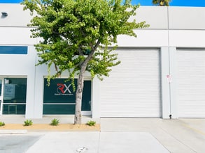 11160 Hindry Ave, Los Angeles, CA à louer Photo intérieure– Image 1 sur 5