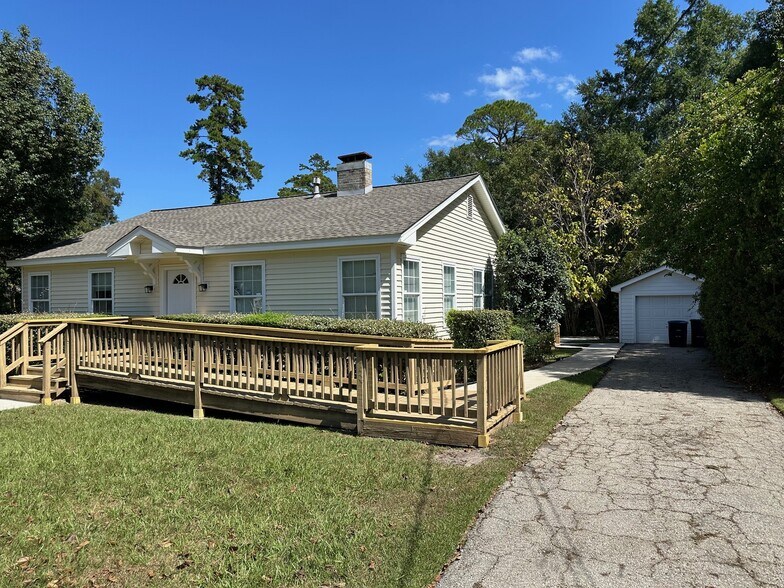 1931 Dellwood Dr, Tallahassee, FL à vendre - Photo de l’immeuble – Image 1 sur 11
