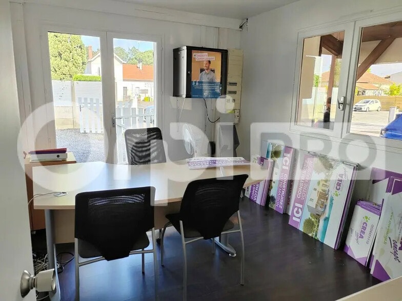 Local commercial dans Biscarrosse à louer - Photo intérieure – Image 2 sur 8