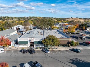 1306 Pine St, Paso Robles, CA - VUE AÉRIENNE  vue de carte - Image1