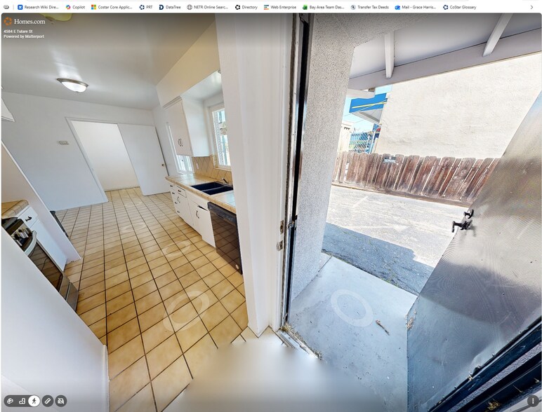 4584 E Tulare Ave, Fresno, CA à vendre - Numérisation 3D Matterport – Image 2 sur 35
