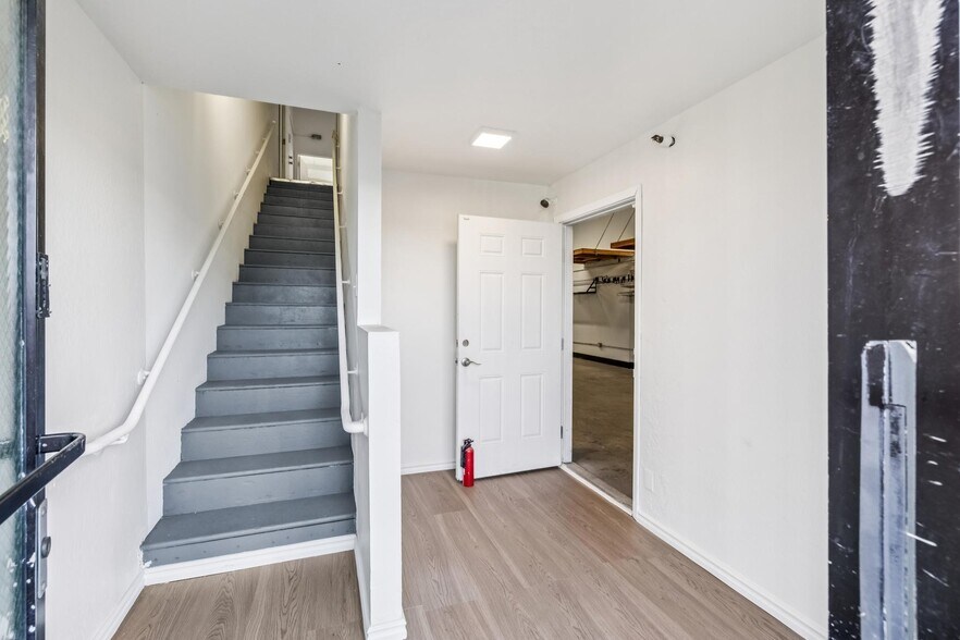 2250 Jerrold Ave, San Francisco, CA à vendre - Photo intérieure – Image 3 sur 29