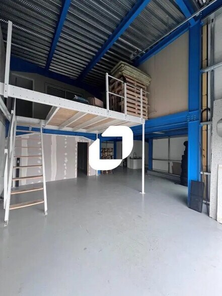 Local d'activités dans Villenoy à vendre - Photo intérieure – Image 1 sur 1