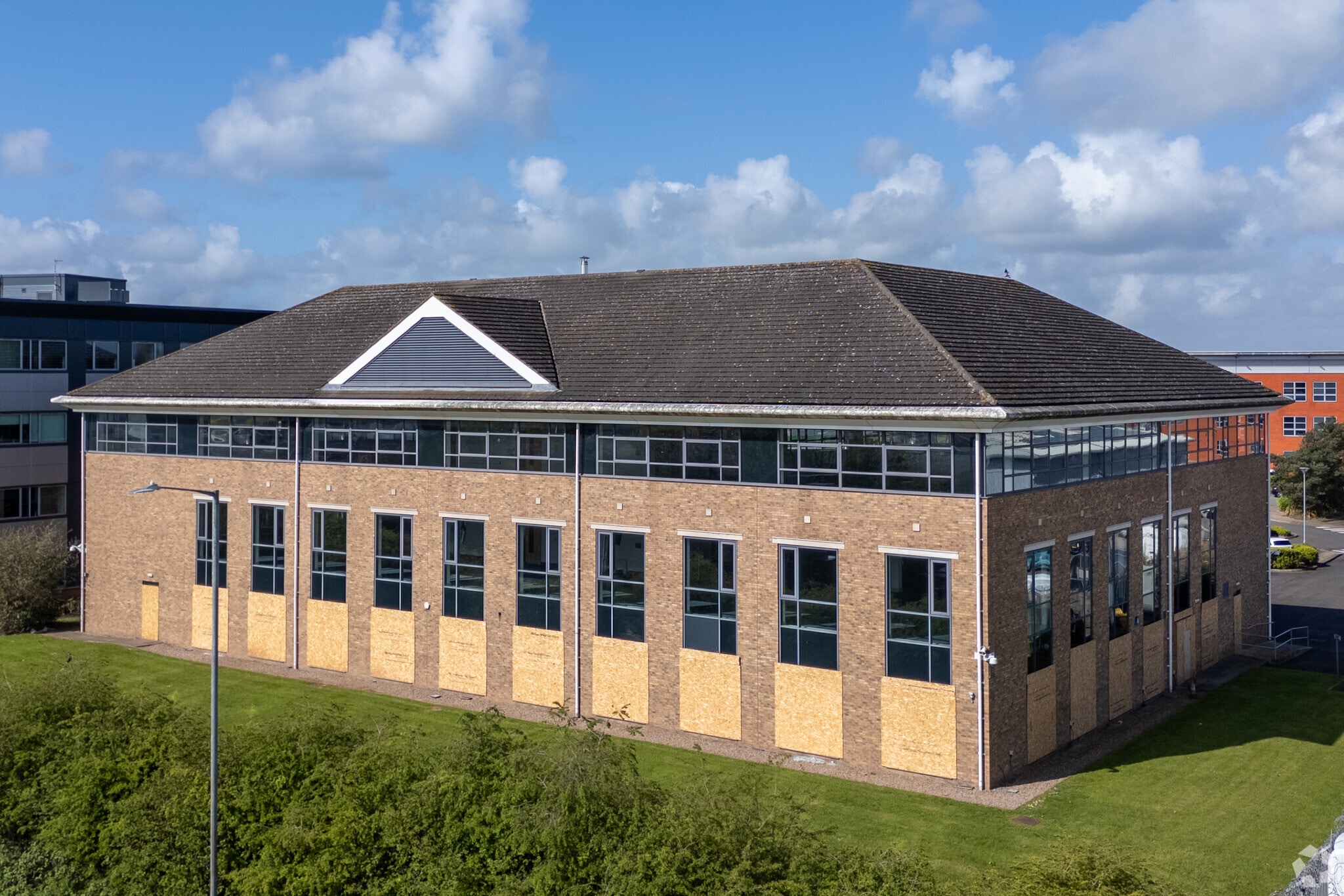 5 Barling Way, Nuneaton à louer Photo principale– Image 1 sur 18