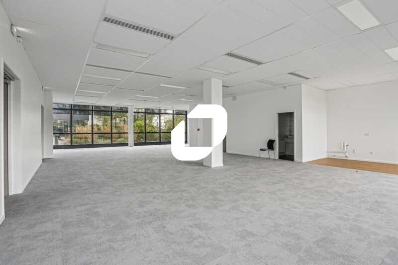 Bureau dans Vincennes à louer - Photo de l’immeuble – Image 3 sur 32