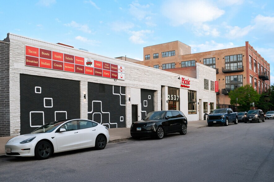 2537 S Wabash Ave, Chicago, IL à louer - Photo de l’immeuble – Image 3 sur 8