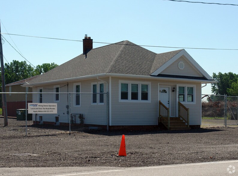 5430 Stickney Ave, Toledo, OH à louer - Photo principale – Image 1 sur 10