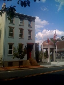 142 W State St, Trenton, NJ à louer Photo principale– Image 1 sur 6