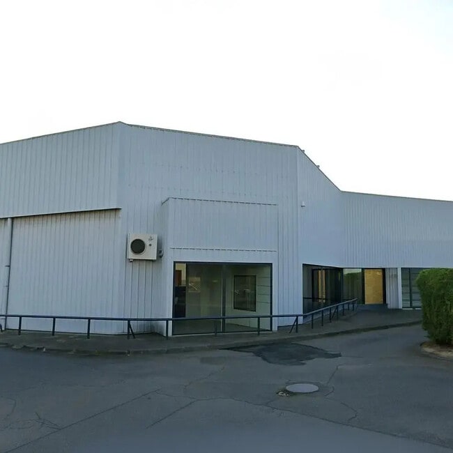 Plus de détails pour 9 Avenue De L'Enclos, Portet-sur-Garonne - Local commercial à louer