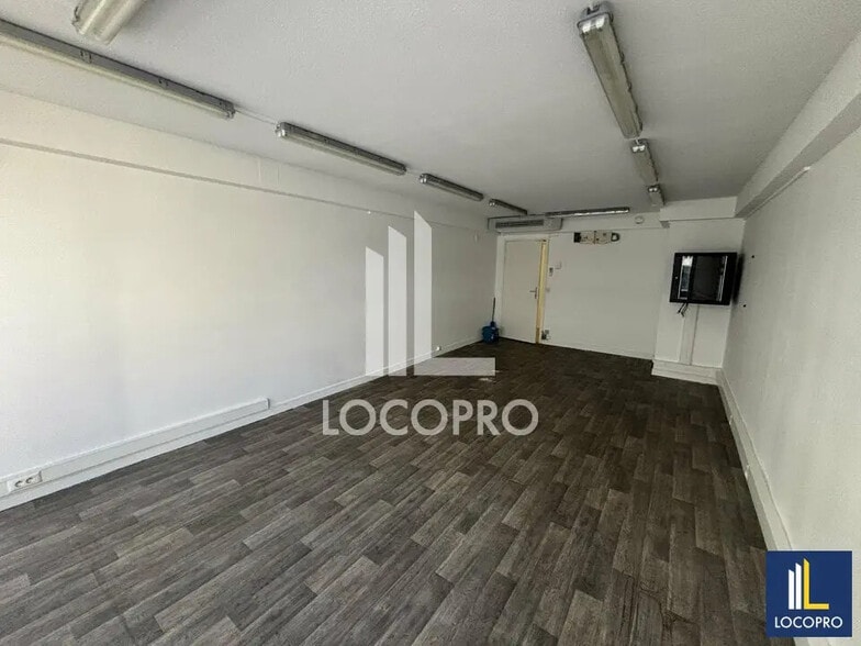 Bureau dans Nice à louer - Photo de l’immeuble – Image 3 sur 3