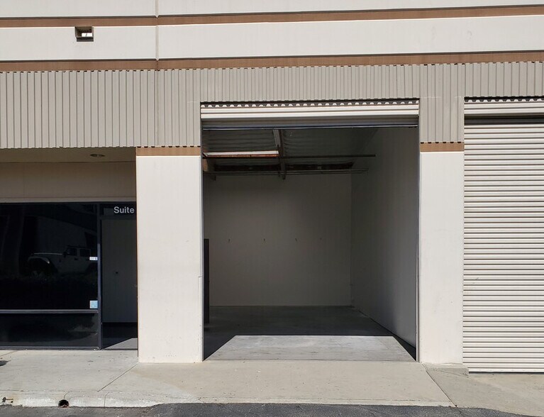 1941 N Gaffey St, San Pedro, CA à louer - Photo de l’immeuble – Image 3 sur 11