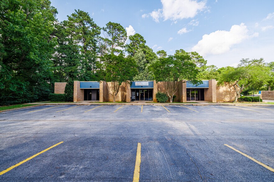 4800 NE Stallings Dr, Nacogdoches, TX à louer - Photo de l’immeuble – Image 3 sur 8