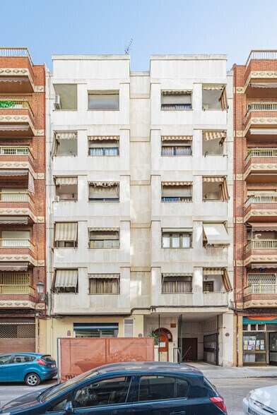 Carrer Manolo Taberner, 21, València, Valencia à vendre - Photo de l’immeuble – Image 2 sur 2