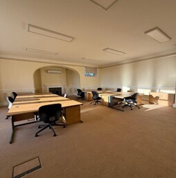 Bletchingley Rd, Nutfield à louer Photo intérieure– Image 1 sur 18