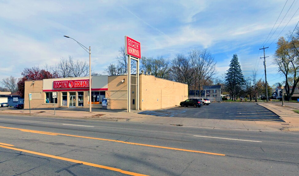 2919 S Cedar St, Lansing, MI à louer - Photo de l’immeuble – Image 1 sur 1
